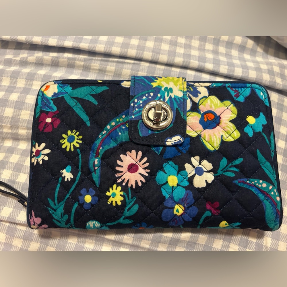 Vera Bradley Tab Wallet
